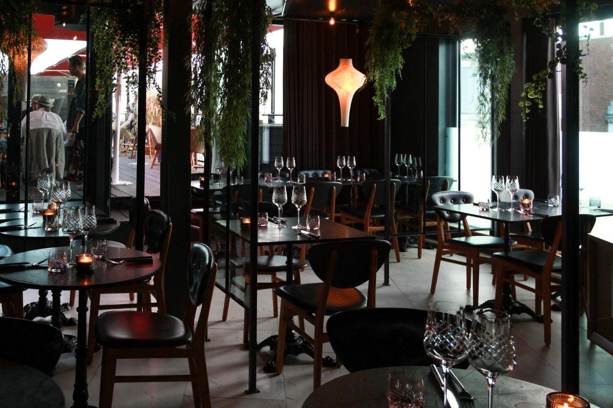 Manon Les Suites Guldsmeden Koppenhága Kültér fotó Restaurant AOC